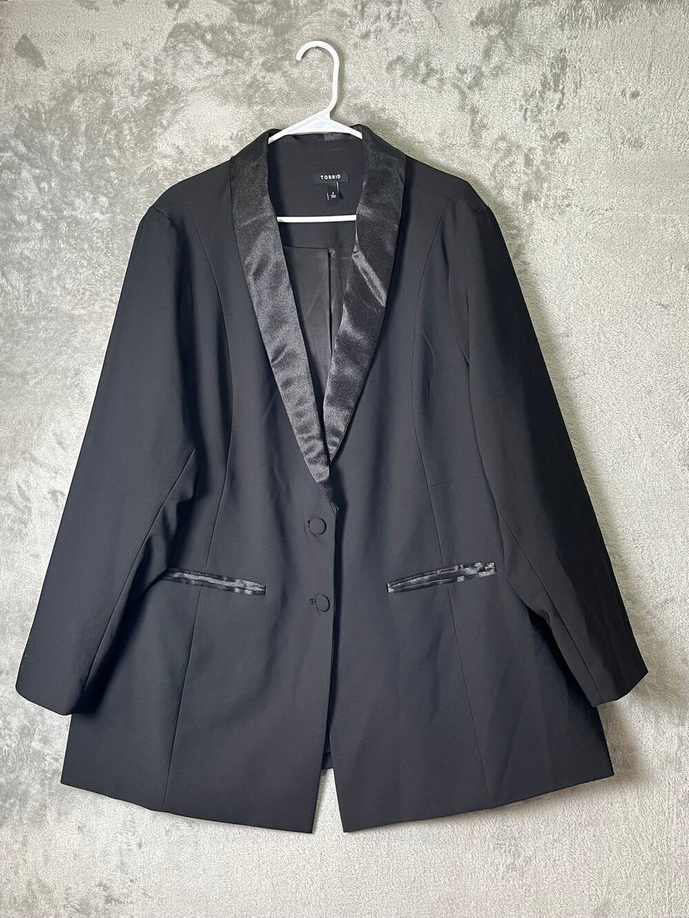Torrid Black Satin Lapel Tuxedo Blazer Single Button Evening Office Jacket Size4